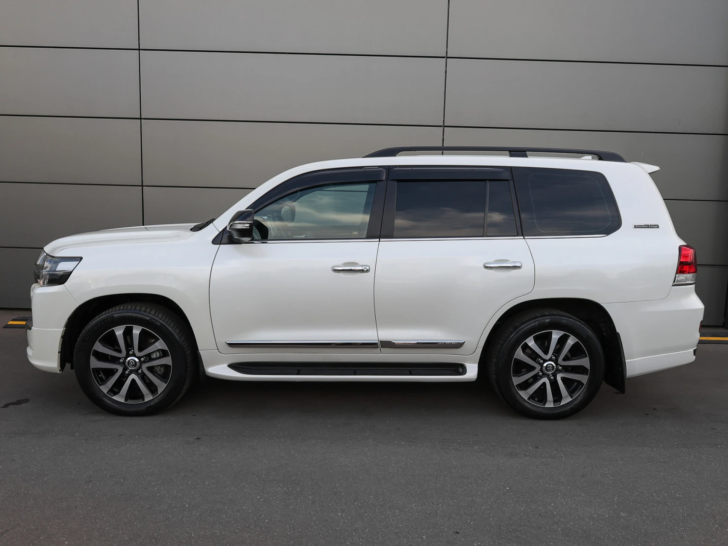 Toyota Land Cruiser, 2019