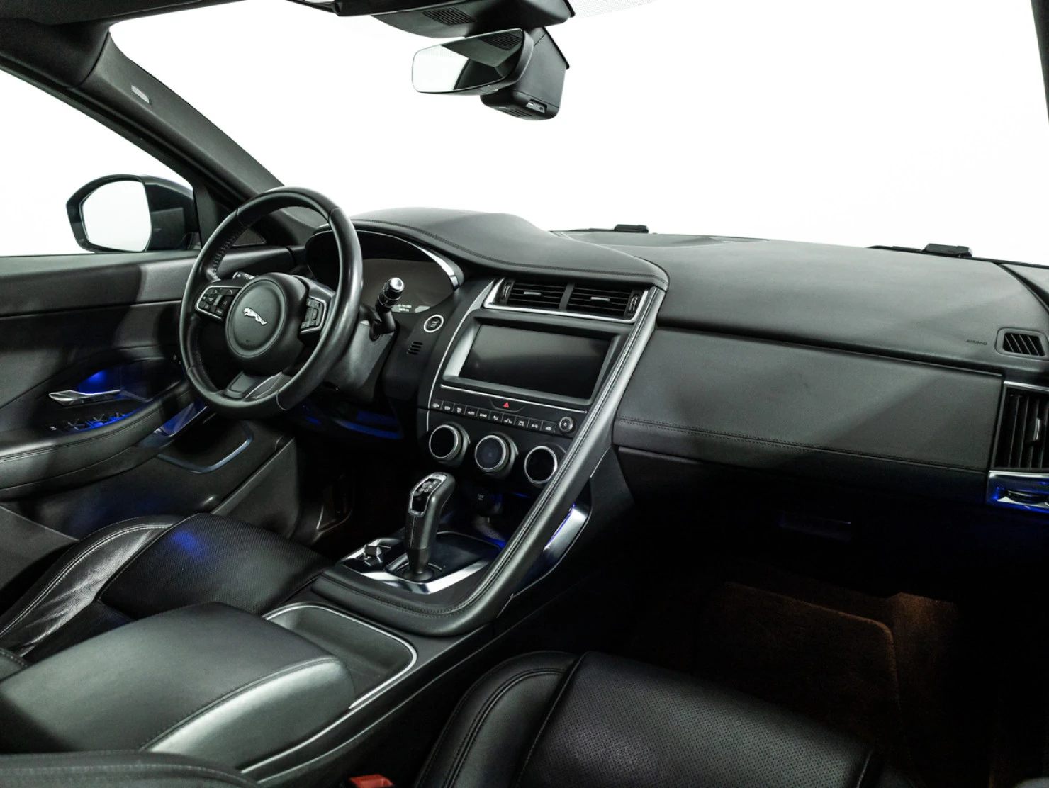 Jaguar E-PACE, 2018
