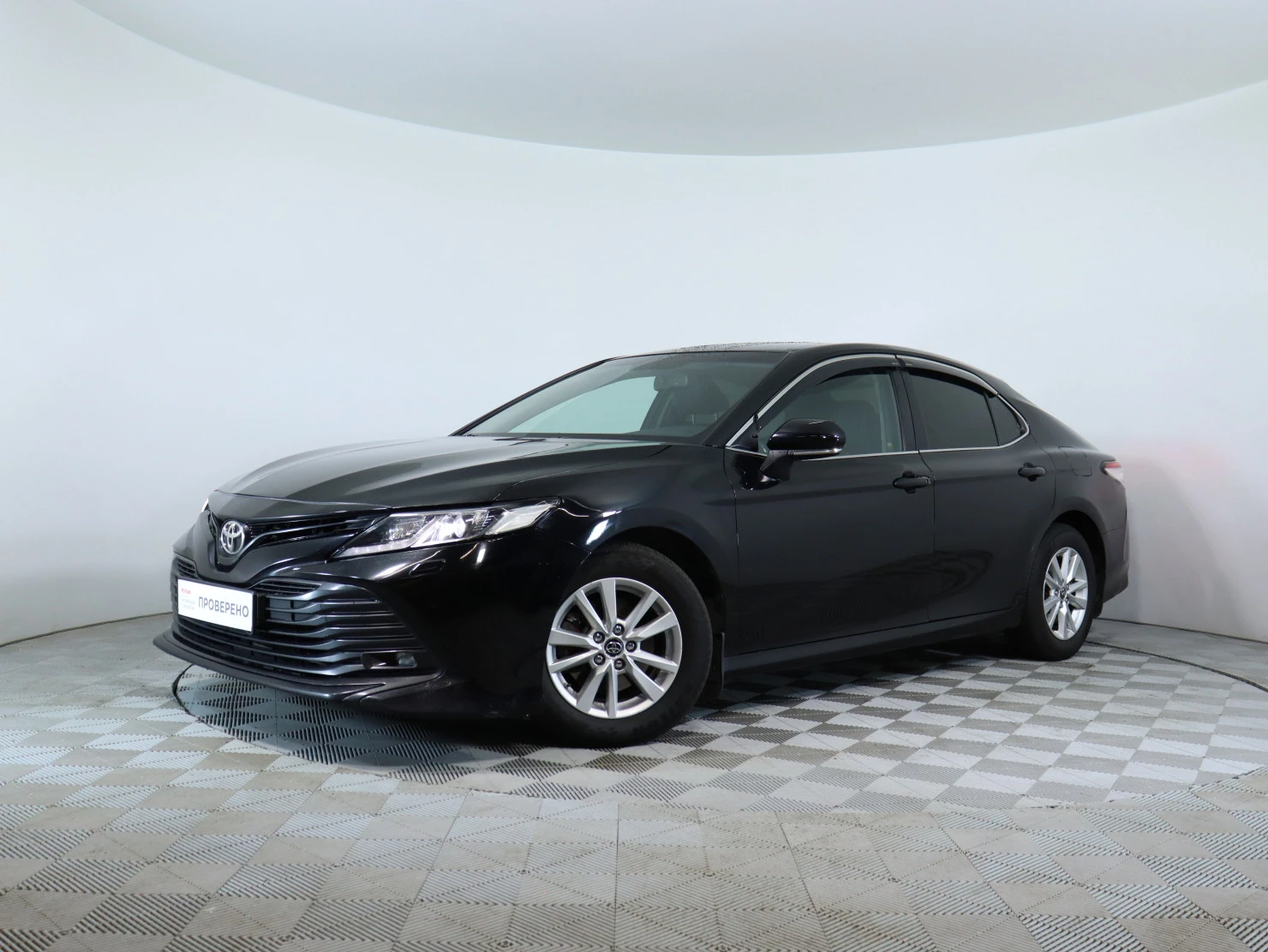 Toyota Camry, 2019