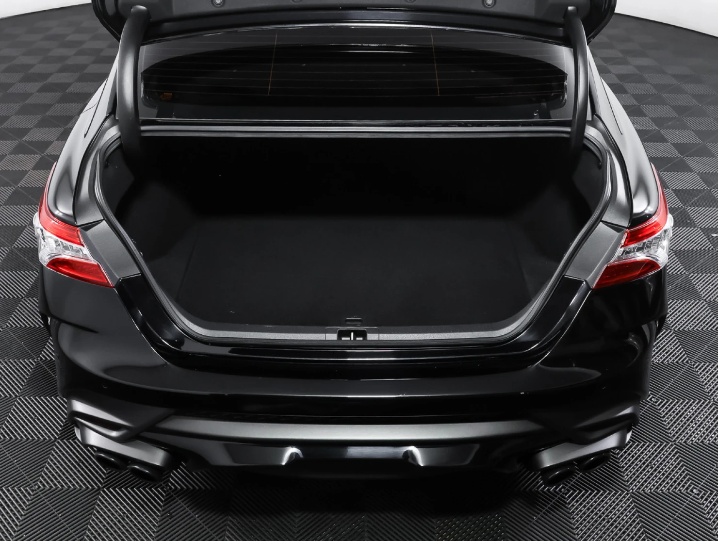 Toyota Camry, 2019