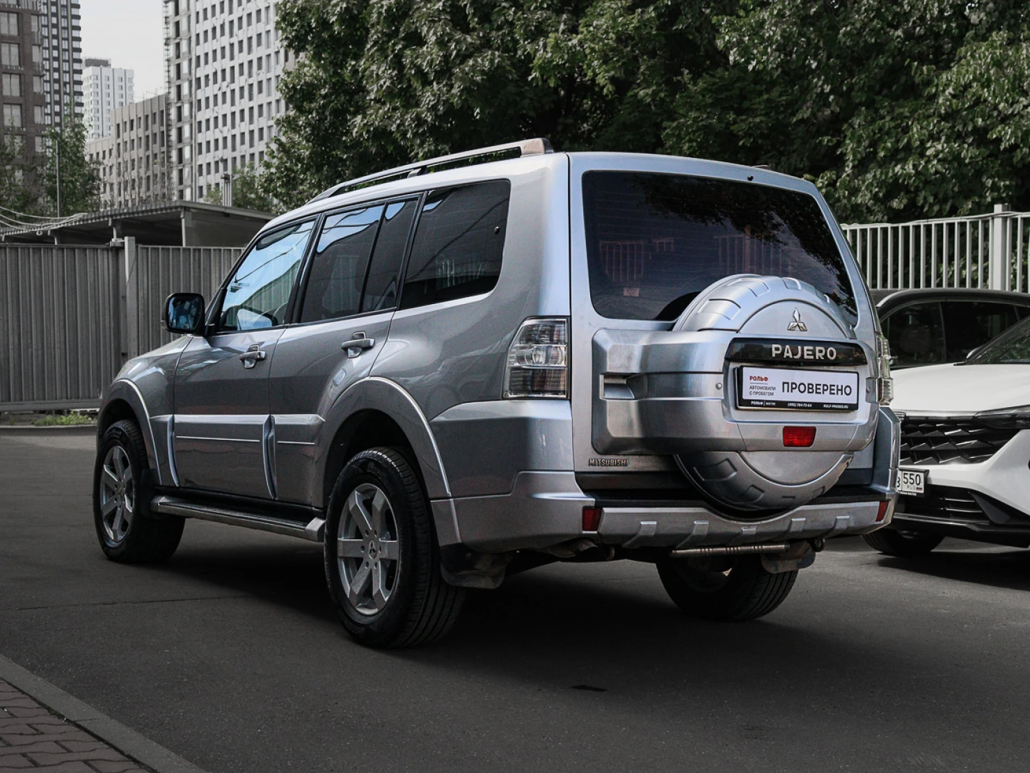 Mitsubishi PAJERO, 2011