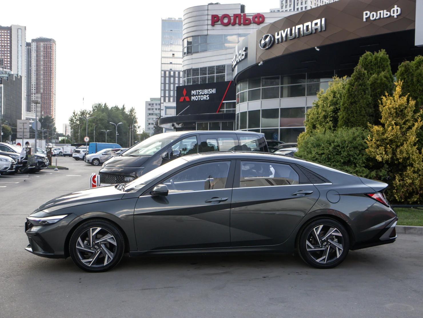 Hyundai Elantra, 2024