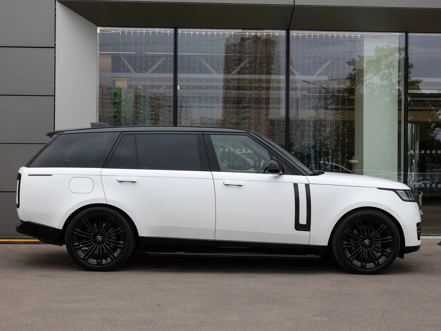 Land Rover Range Rover, 2025