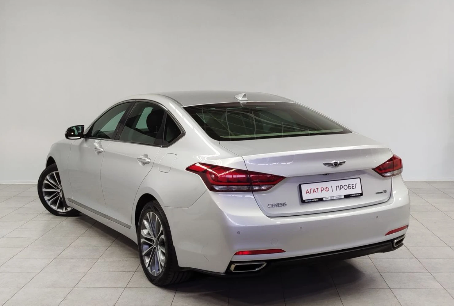 Hyundai Genesis, 2015