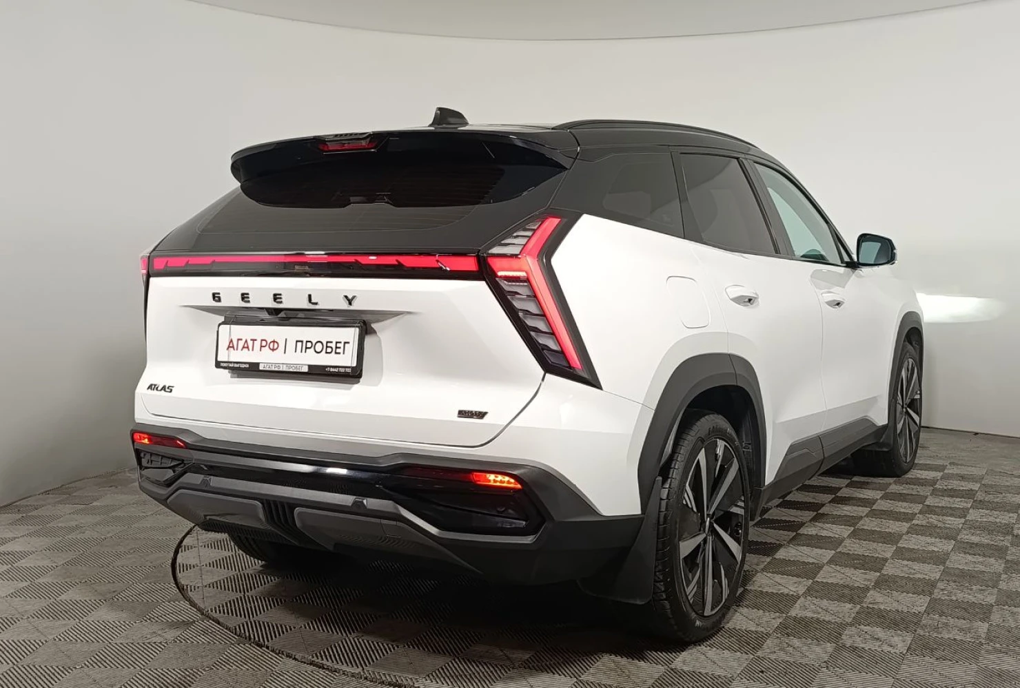 Geely Atlas, 2024