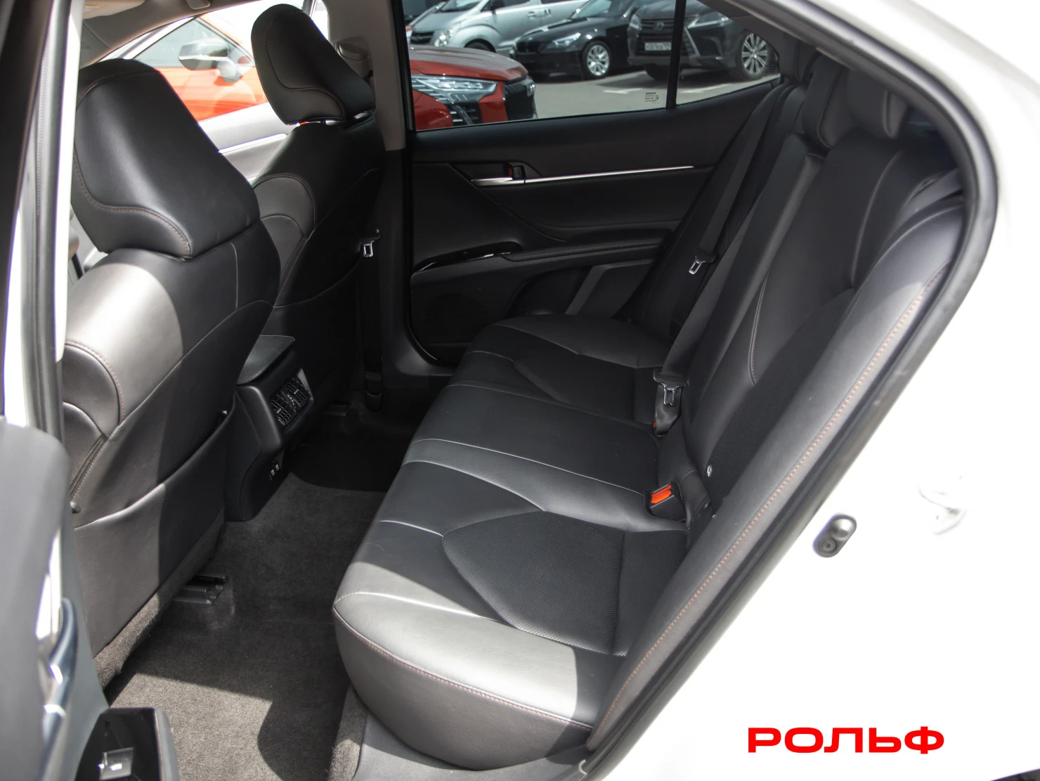 Toyota Camry, 2019