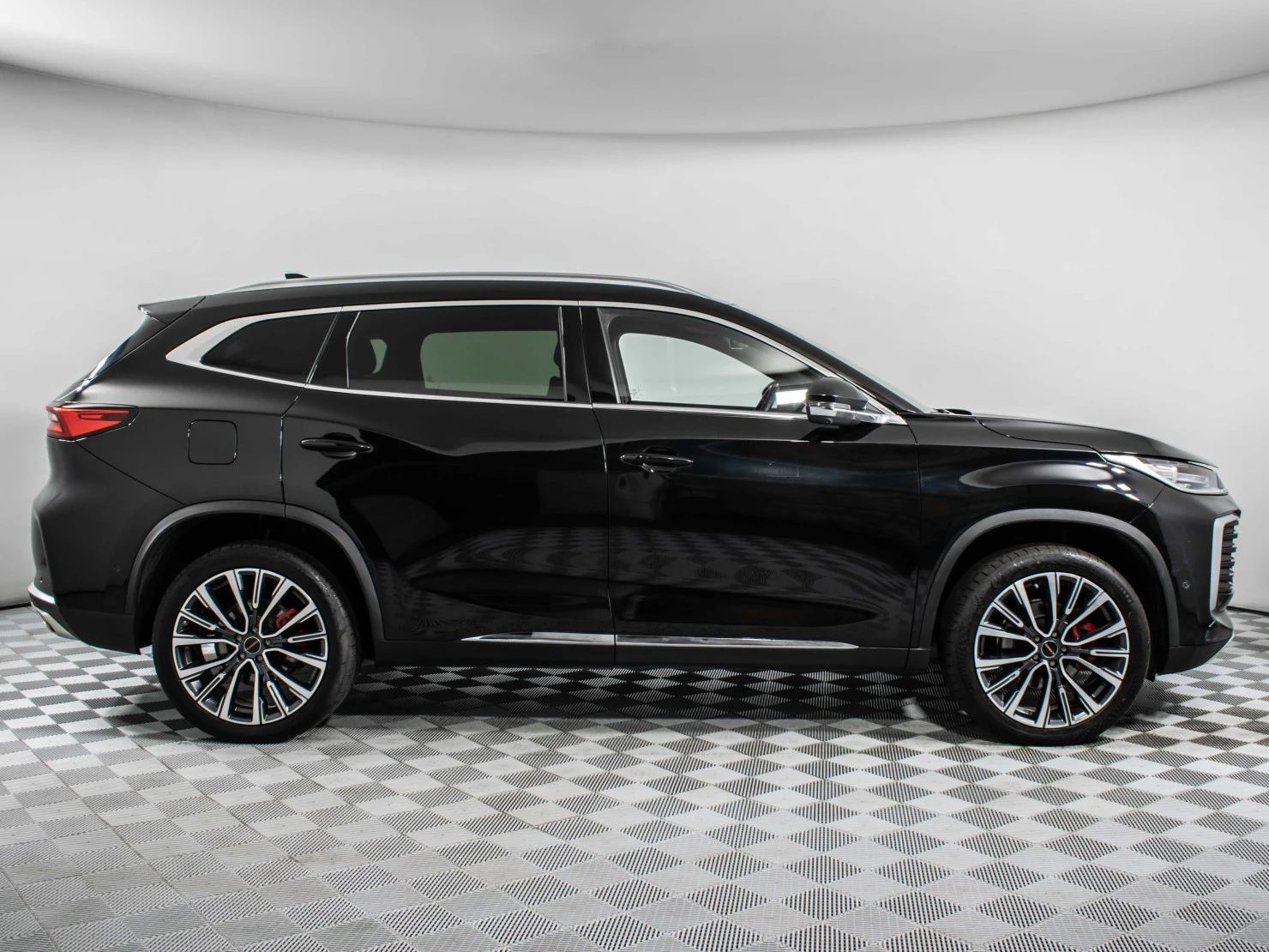 EXEED TXL, 2024