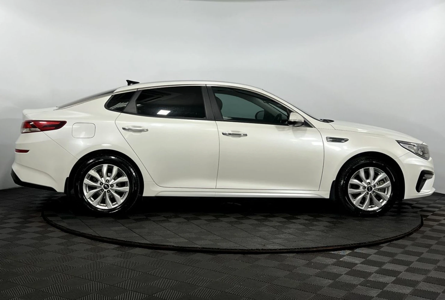 Kia Optima, 2020