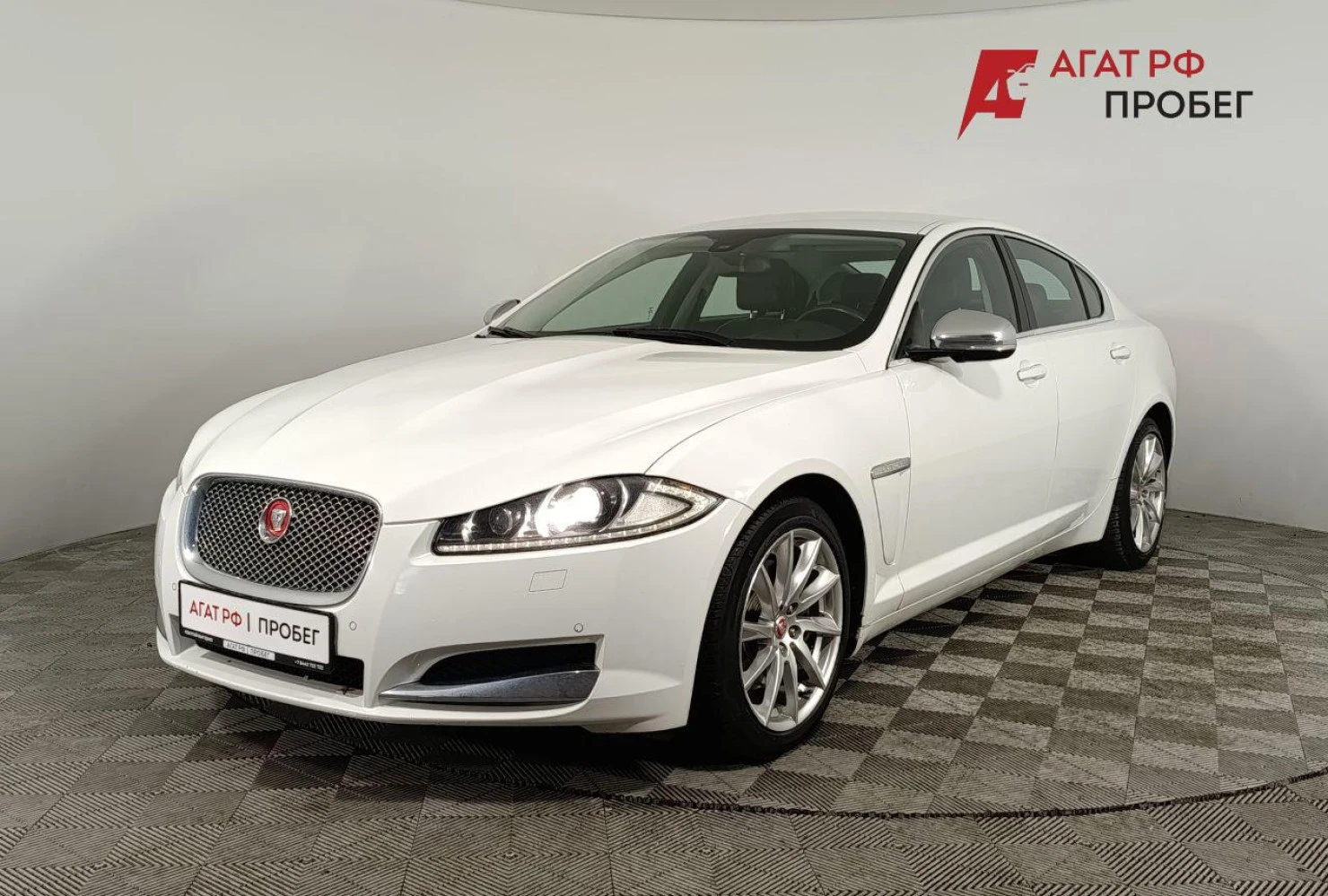 Jaguar XF, 2014