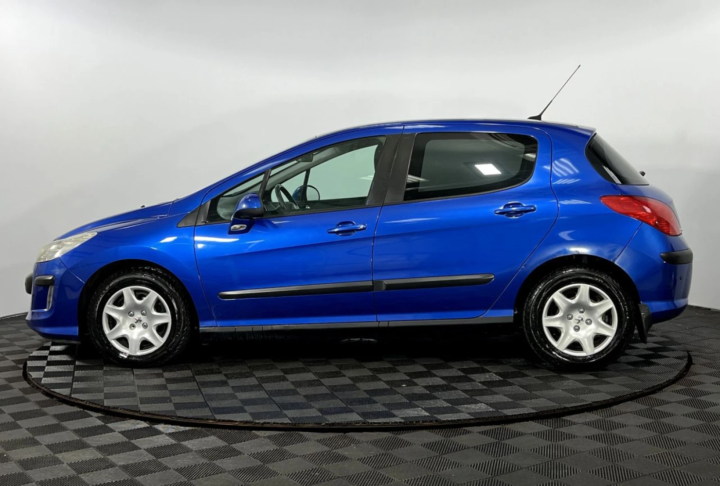 Peugeot 308, 2010