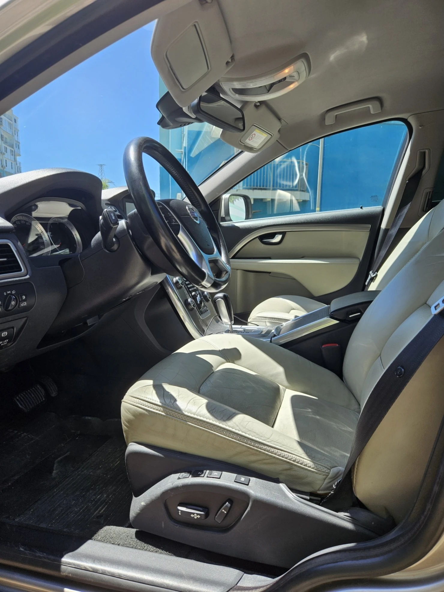 Volvo XC70, 2011
