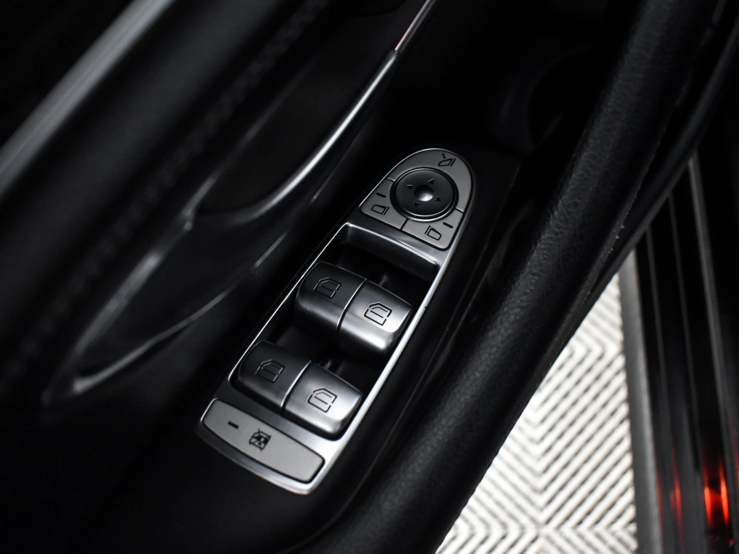 Mercedes-Benz E-Класс, 2021