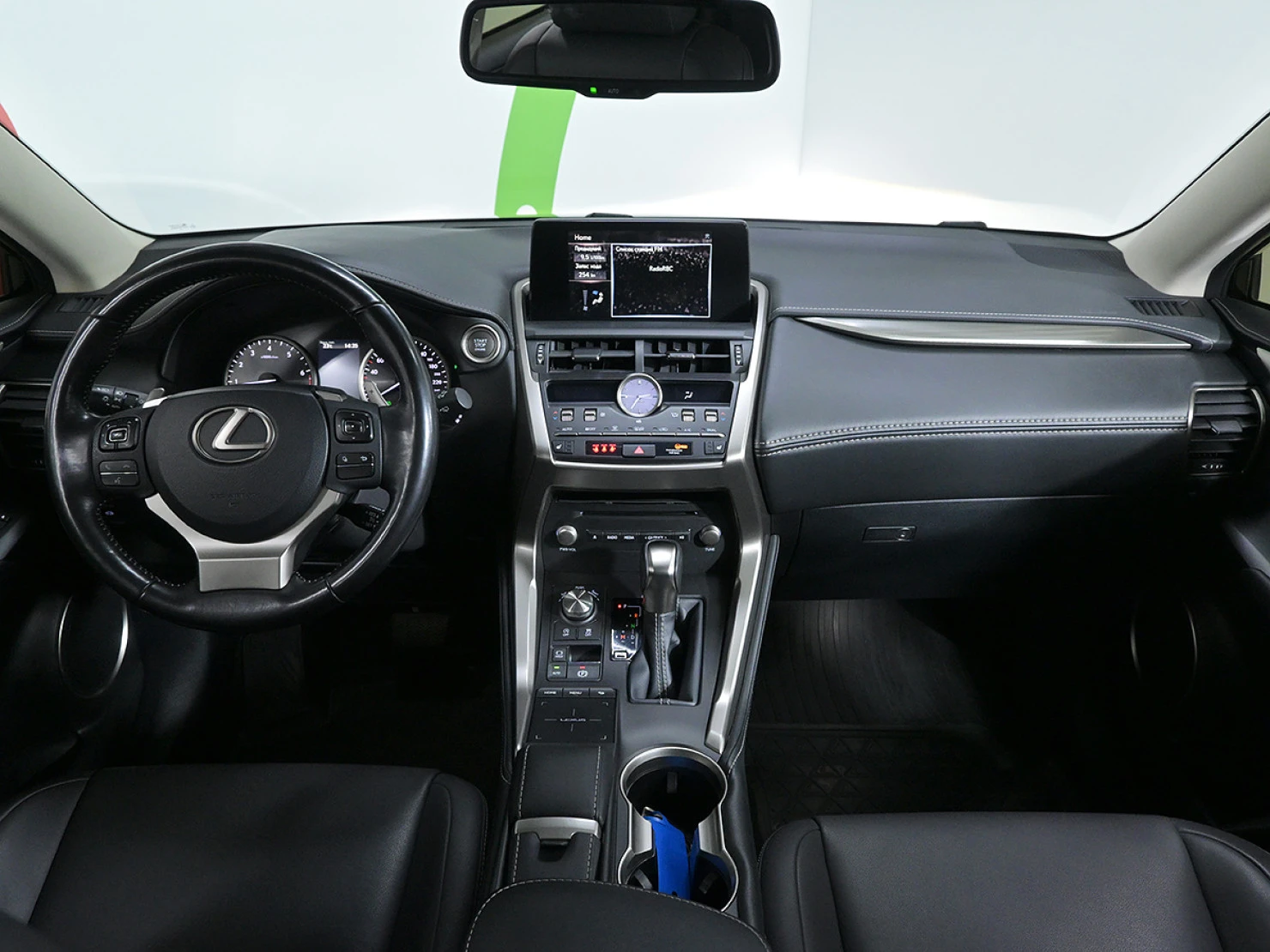 Lexus NX, 2019