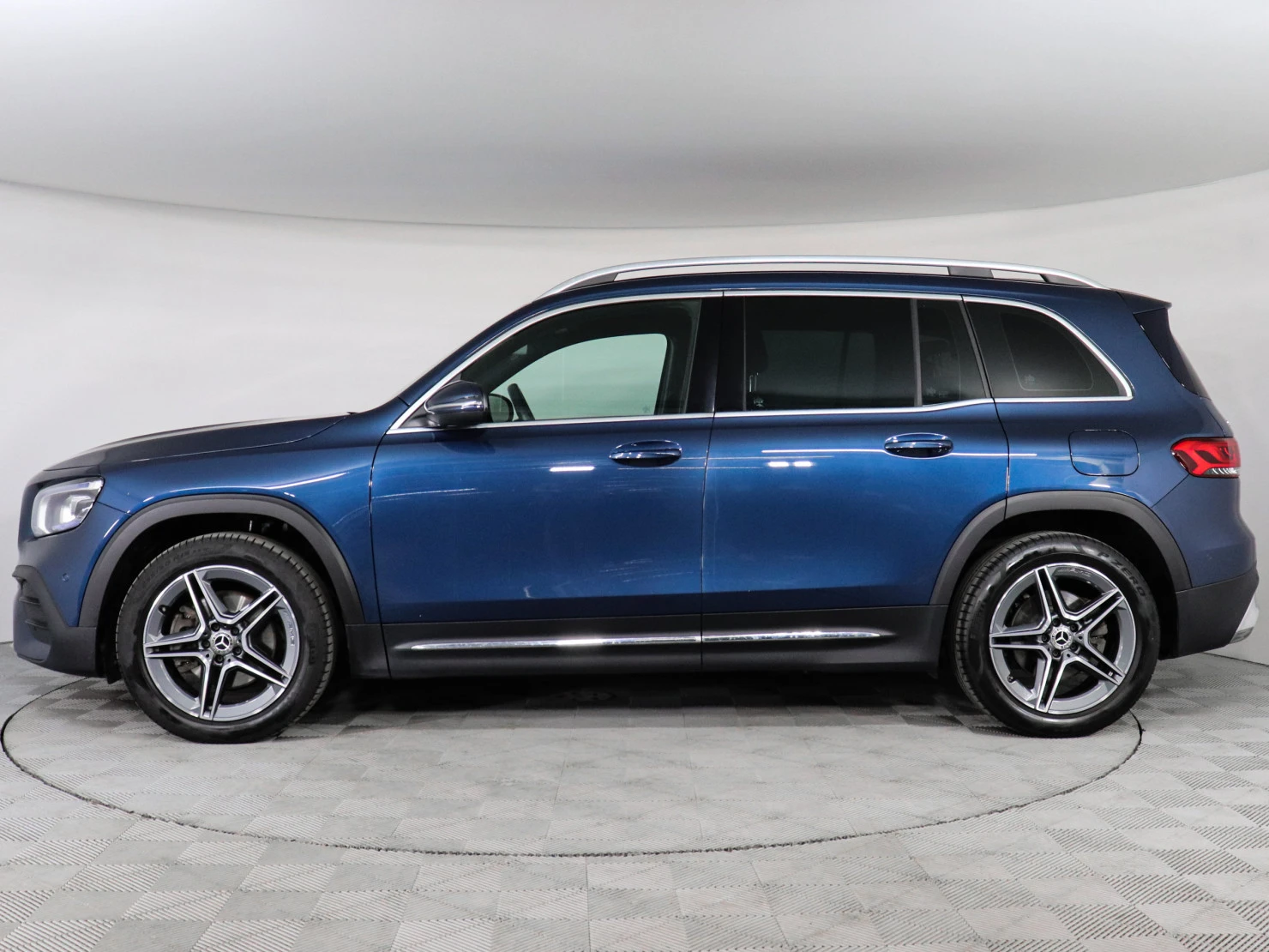 Mercedes-Benz GLB, 2020
