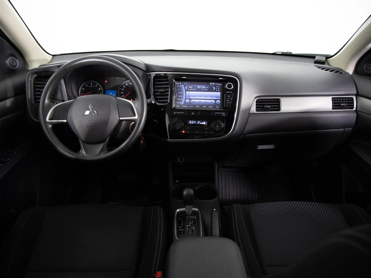 Mitsubishi OUTLANDER, 2016