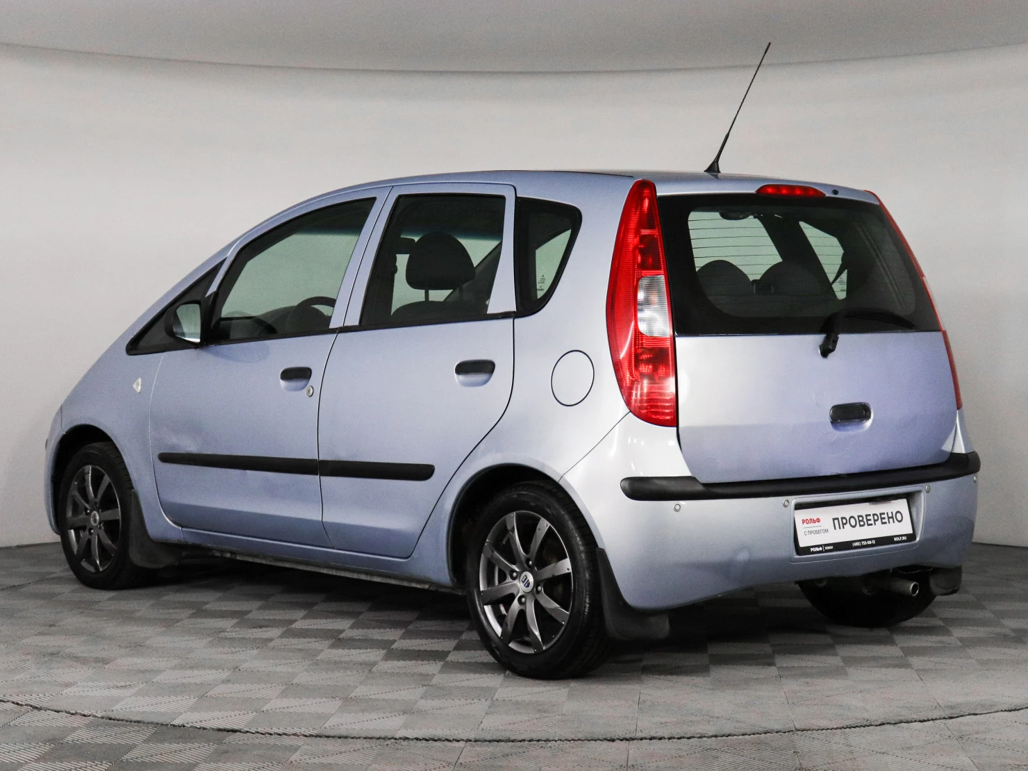 Mitsubishi Colt, 2005