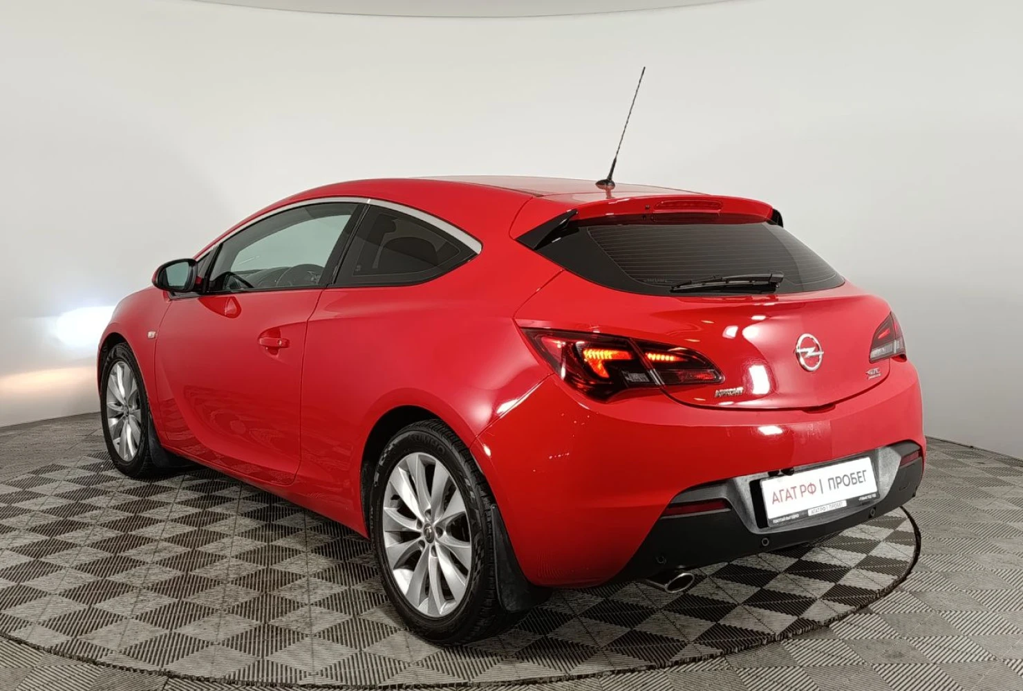 Opel Astra, 2014
