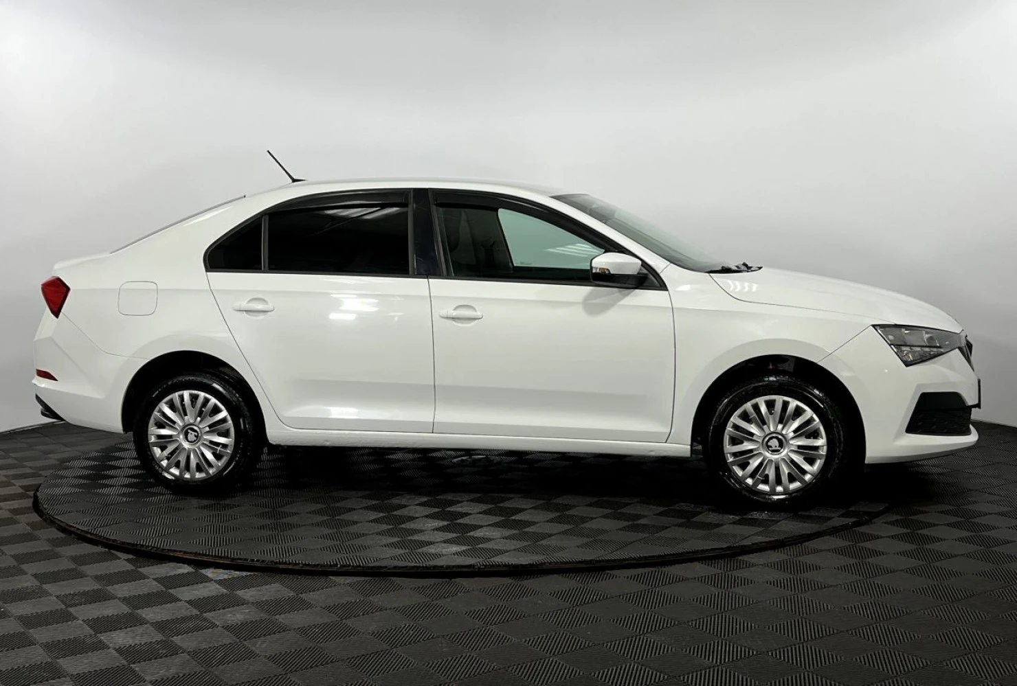 ŠKODA RAPID, 2021