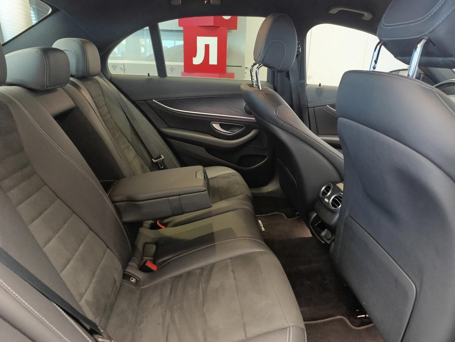 Mercedes-Benz E-Класс, 2020