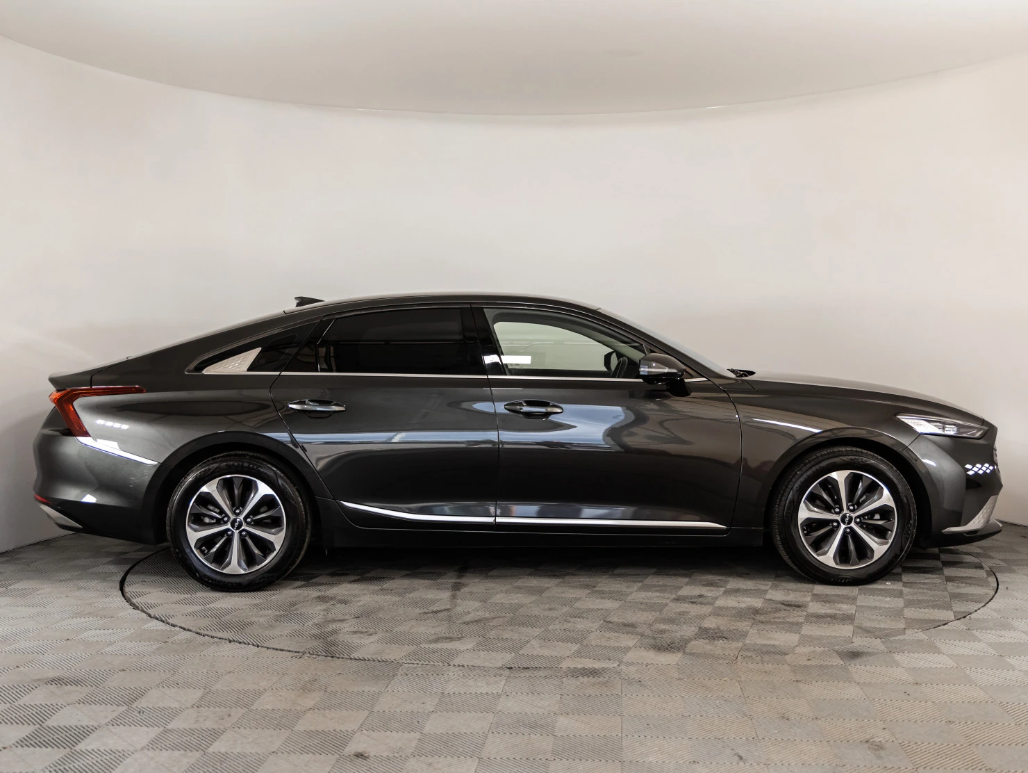 Kia K8, 2021