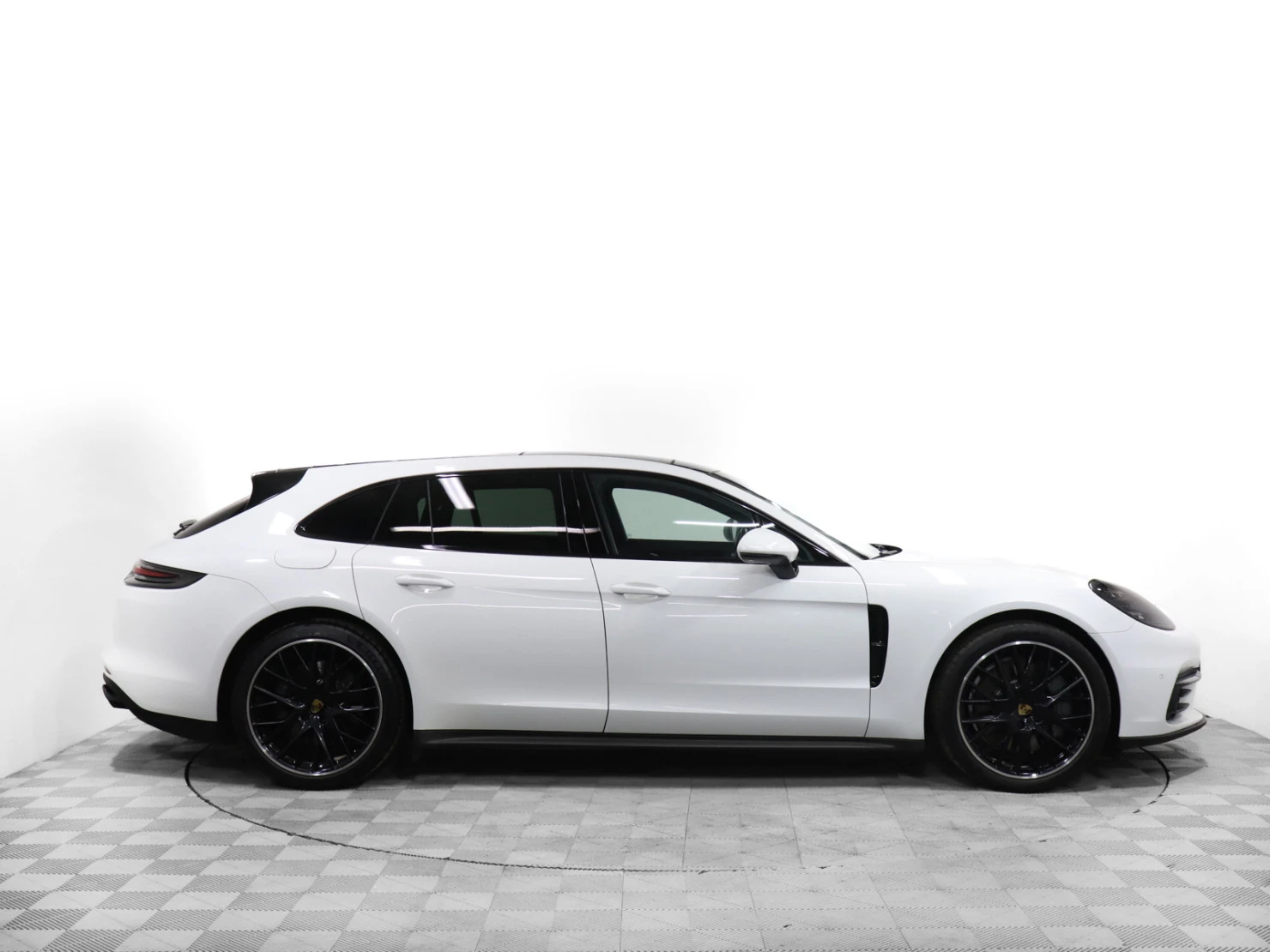 Porsche Panamera, 2018
