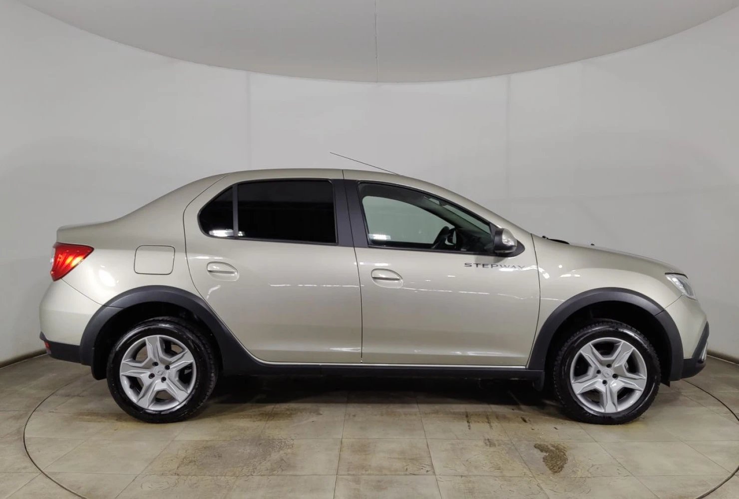 Renault Logan, 2021