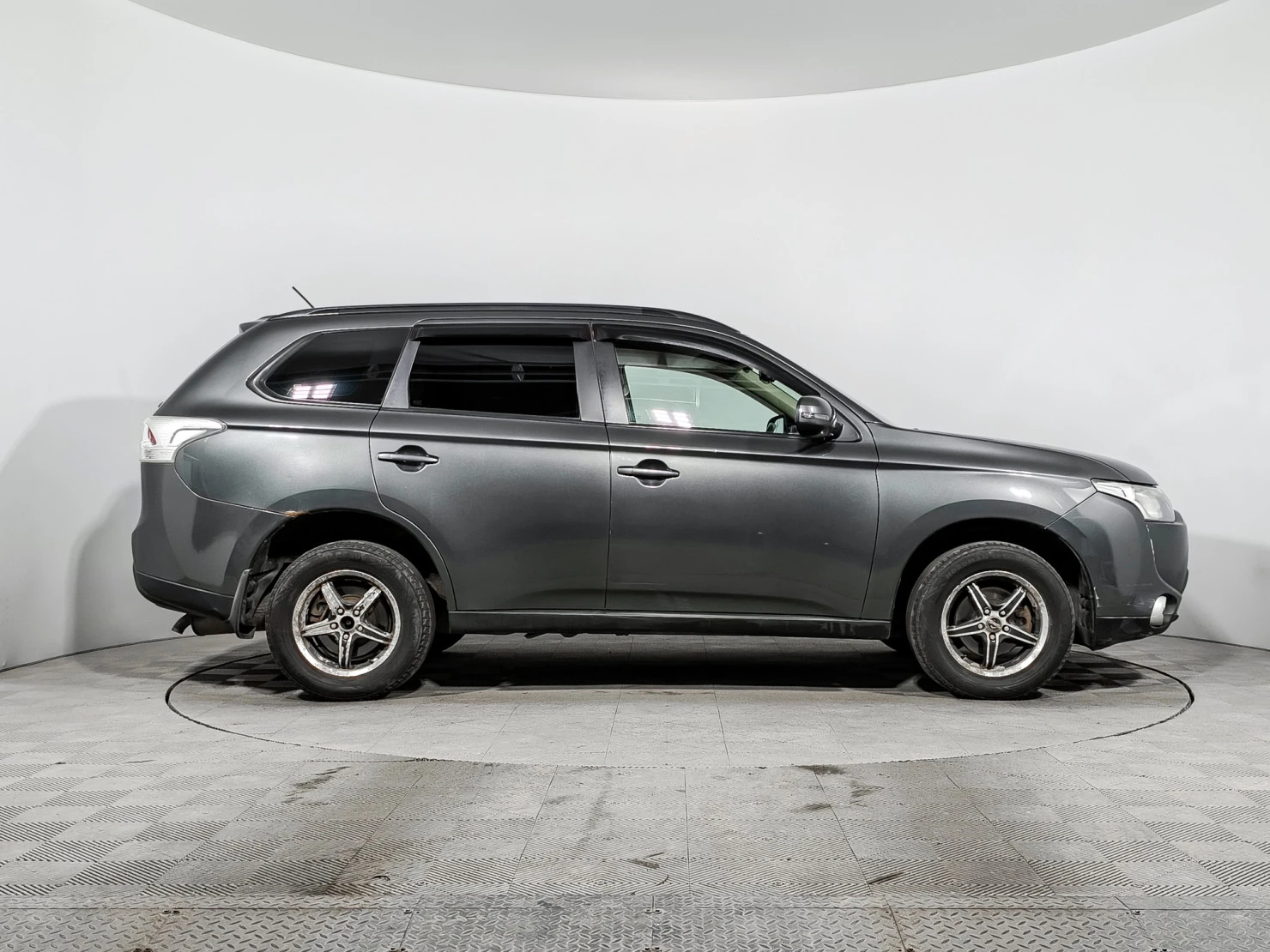 Mitsubishi OUTLANDER, 2013
