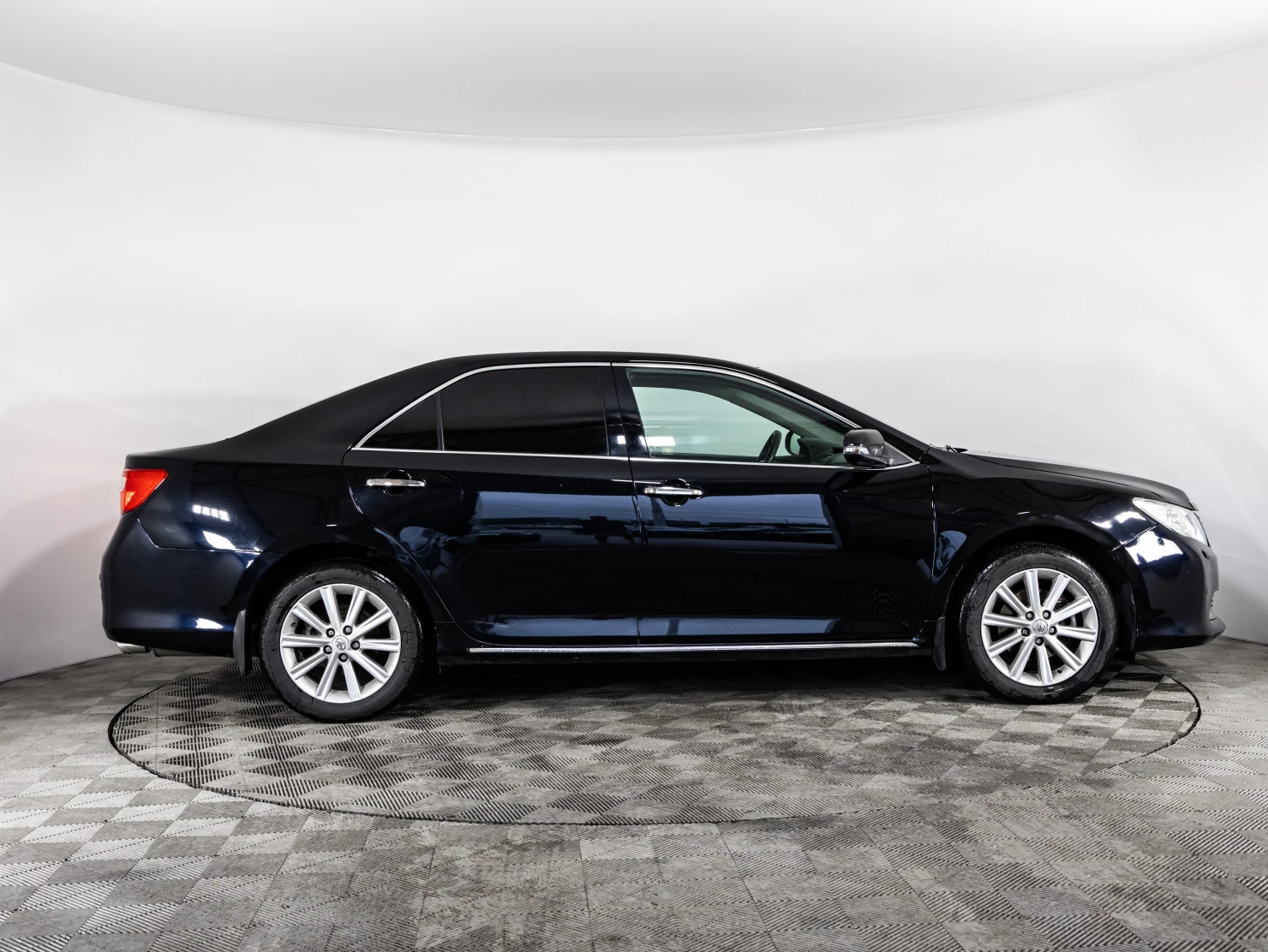 Toyota Camry, 2014