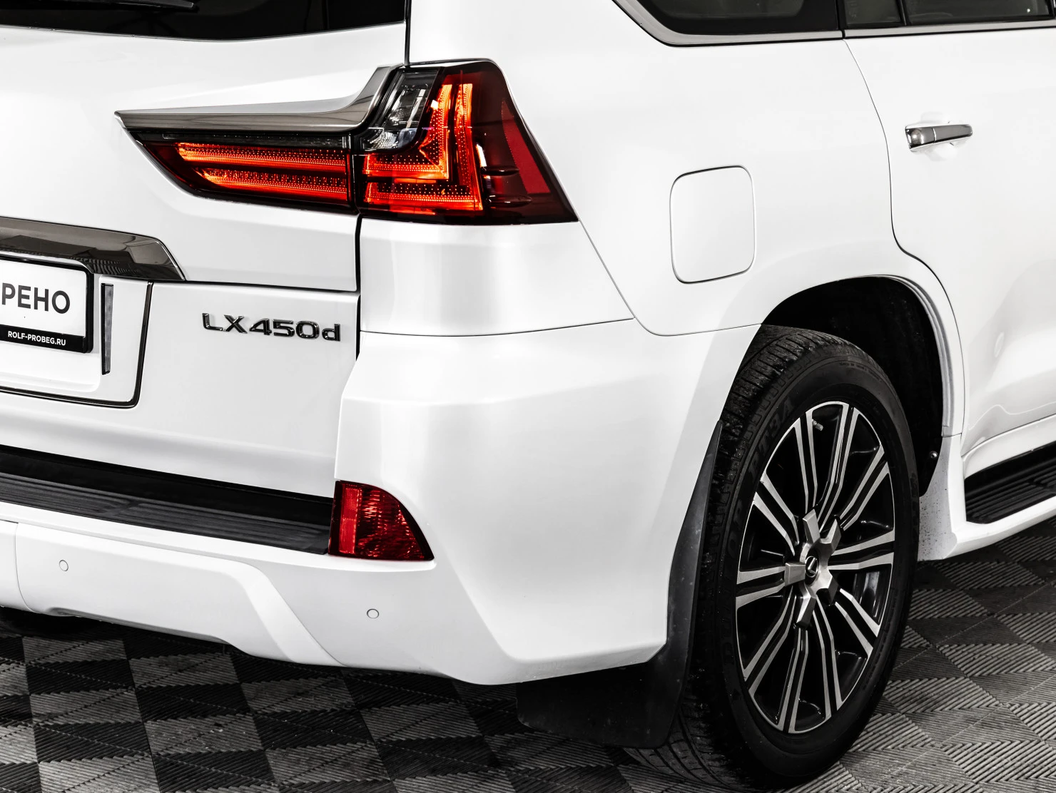 Lexus LX, 2019