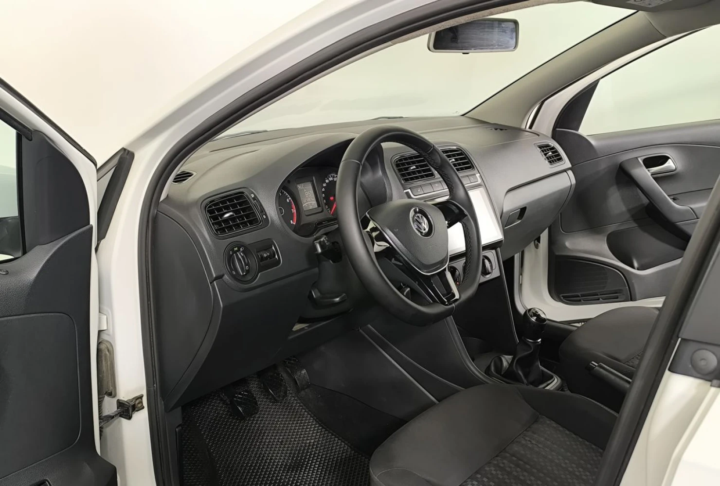 Volkswagen Polo, 2015