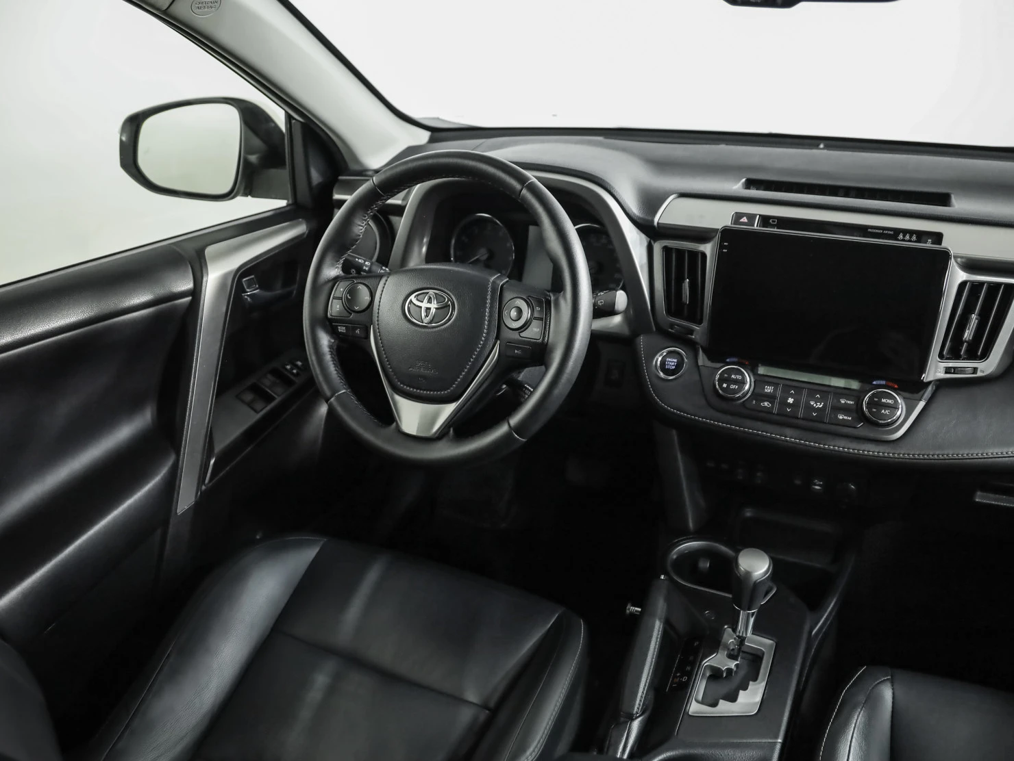 Toyota RAV4, 2015