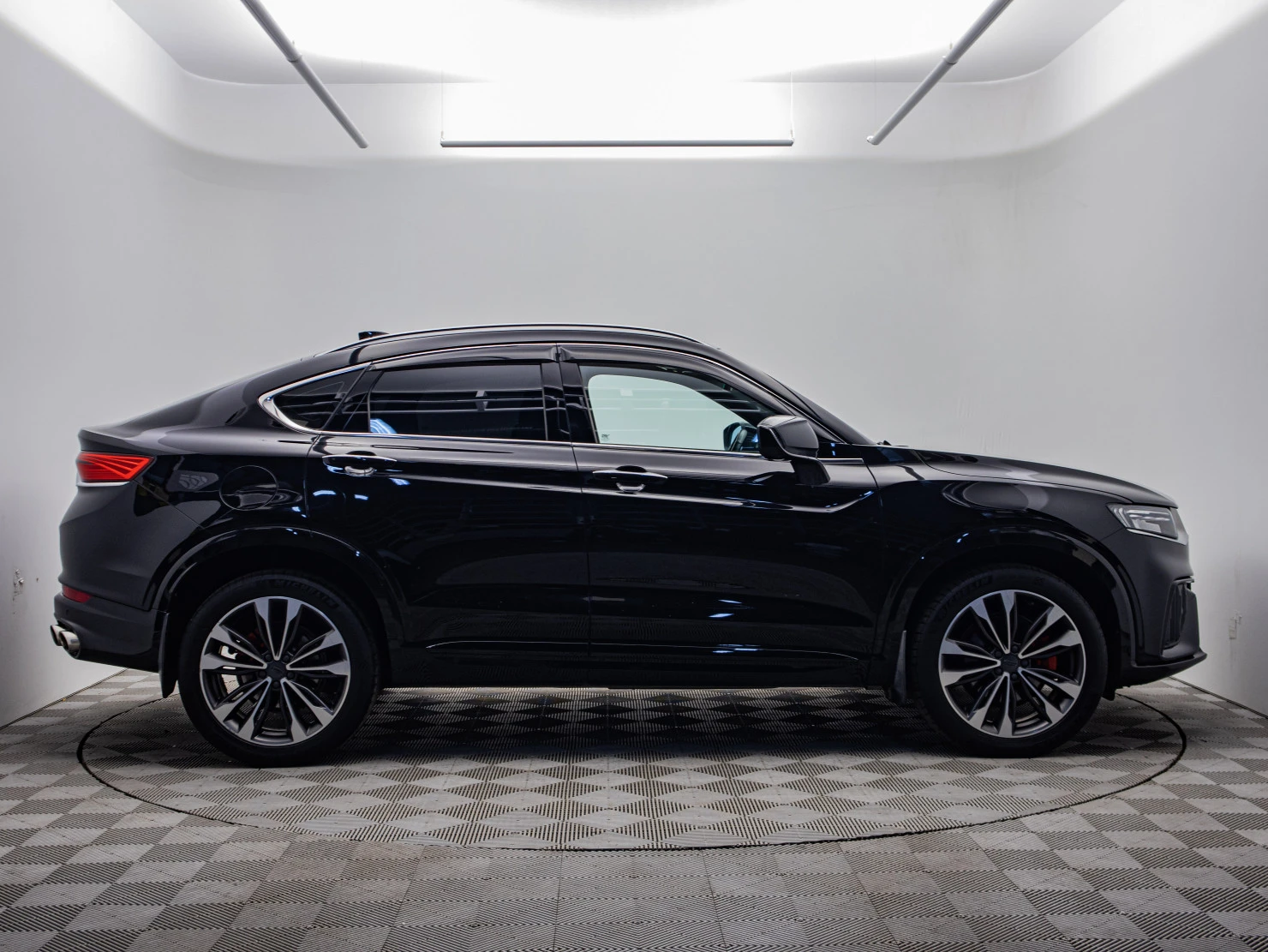 Geely Tugella, 2022