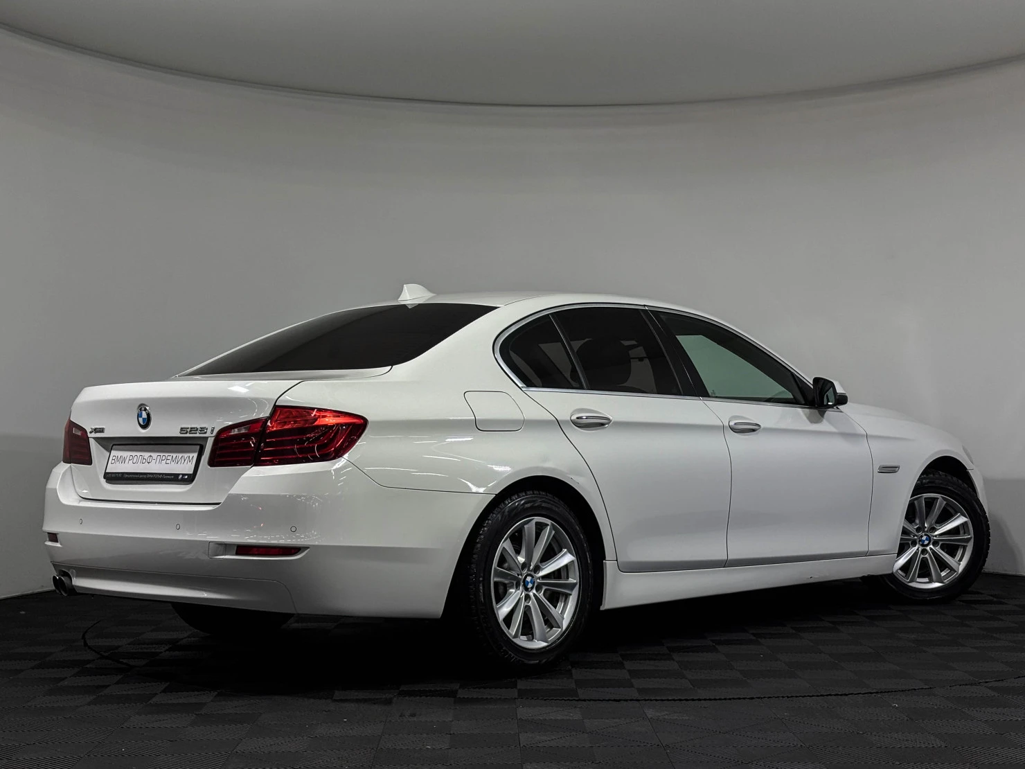 BMW 5 серии, 2013