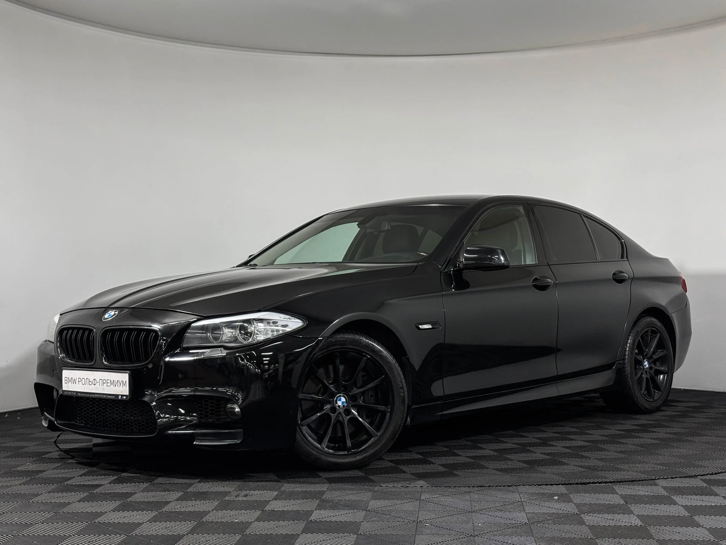 BMW 5 серии, 2011