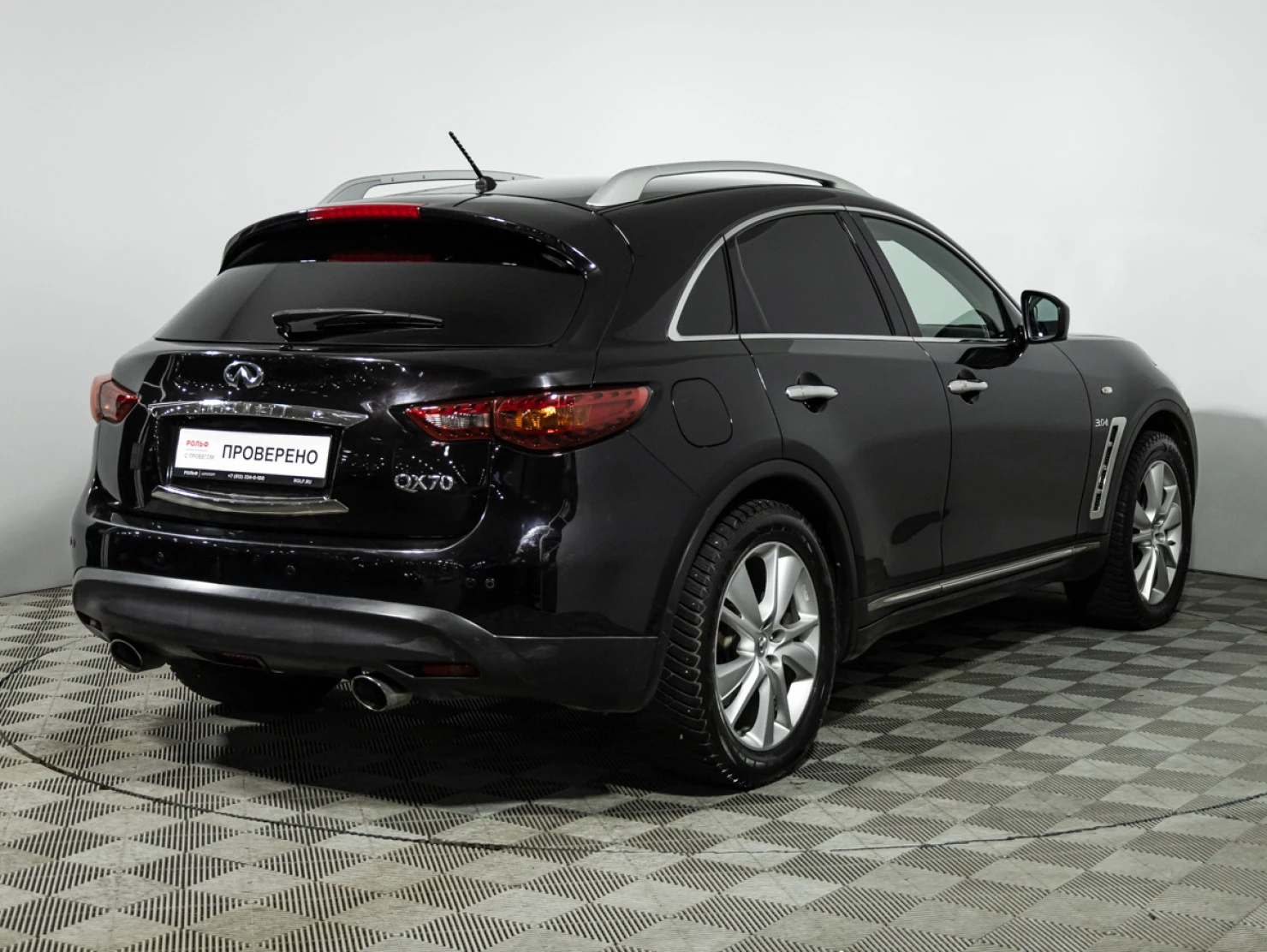 Infiniti QX70, 2013