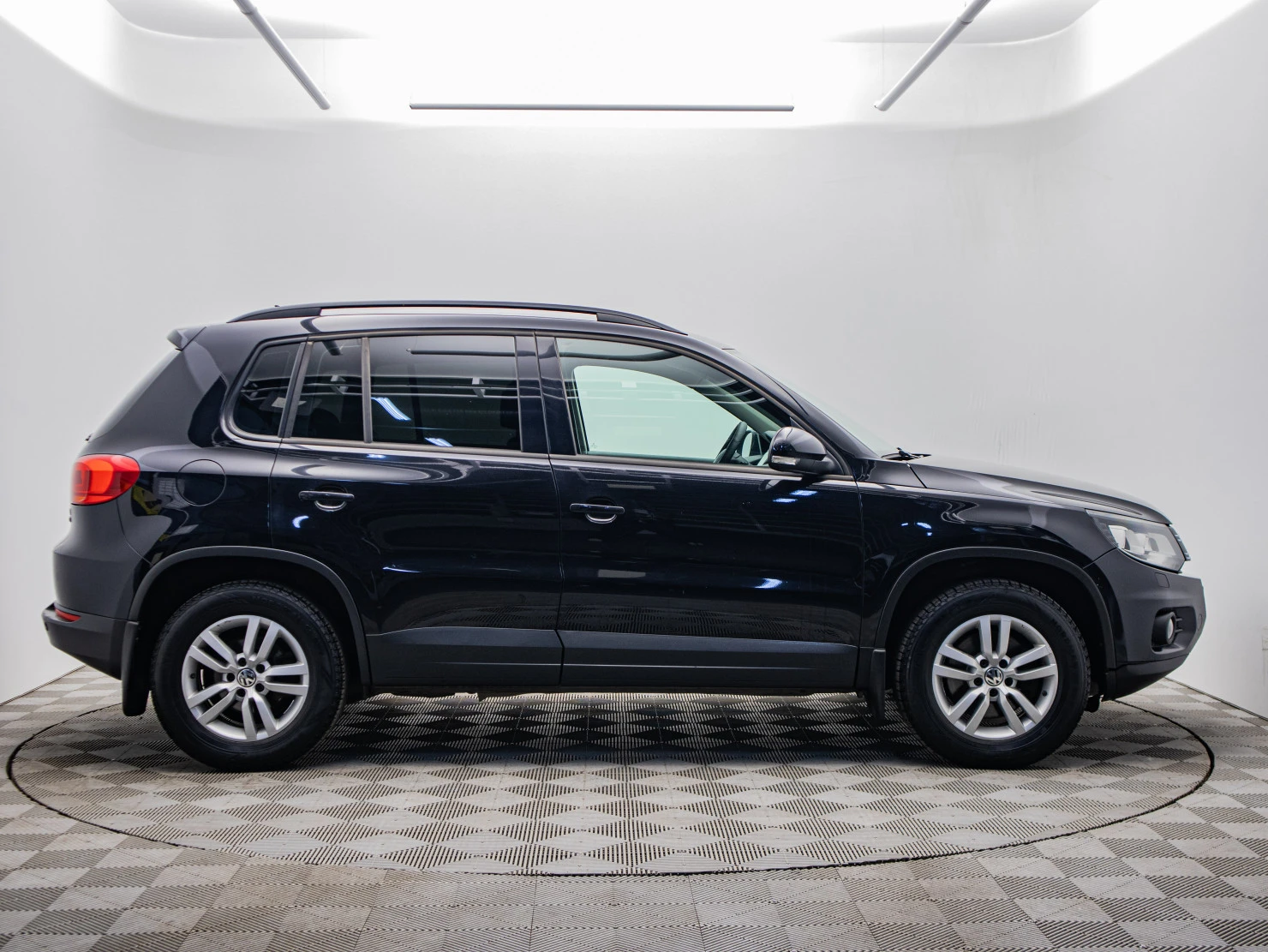 Volkswagen Tiguan, 2015