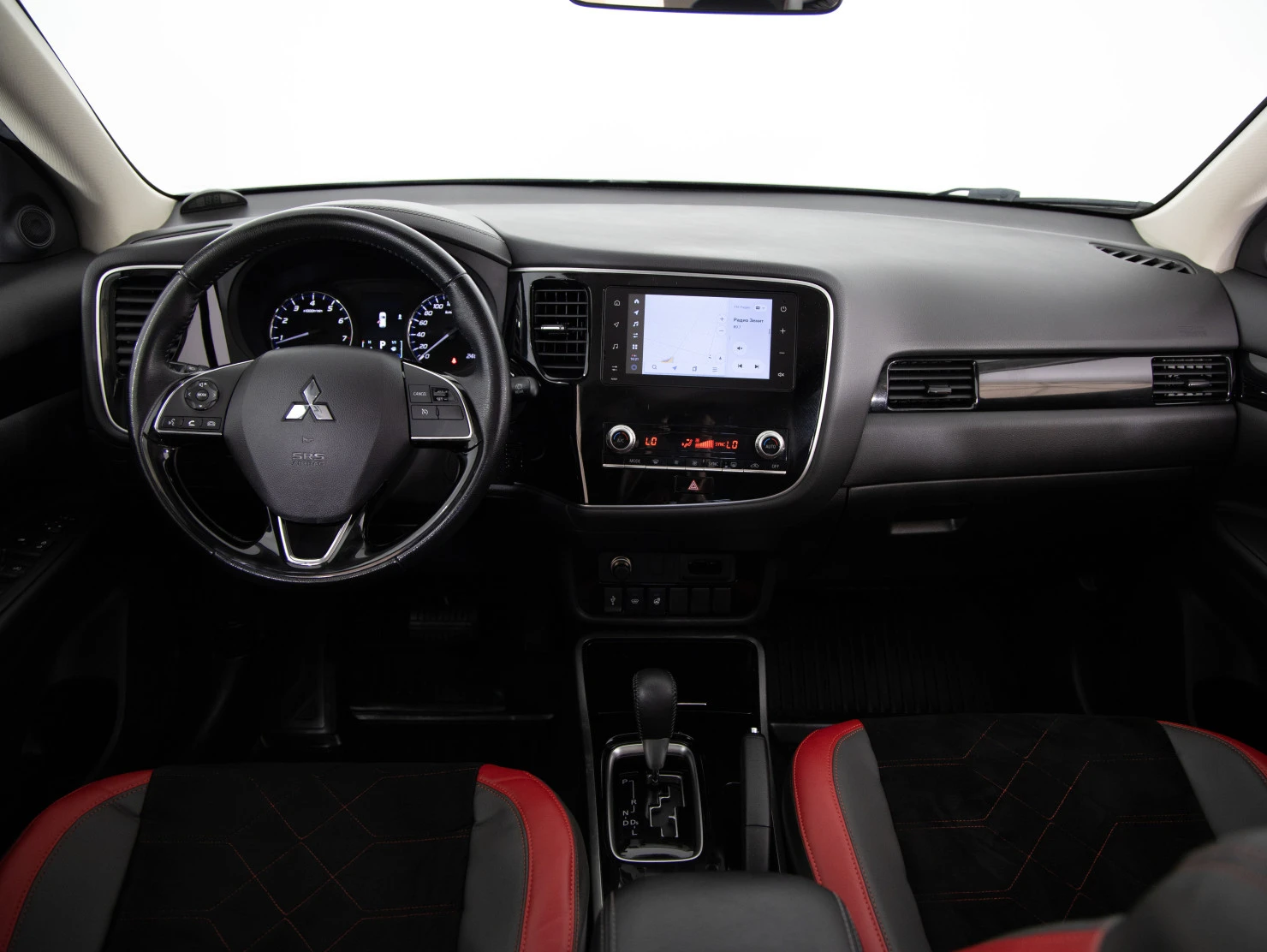 Mitsubishi OUTLANDER, 2021