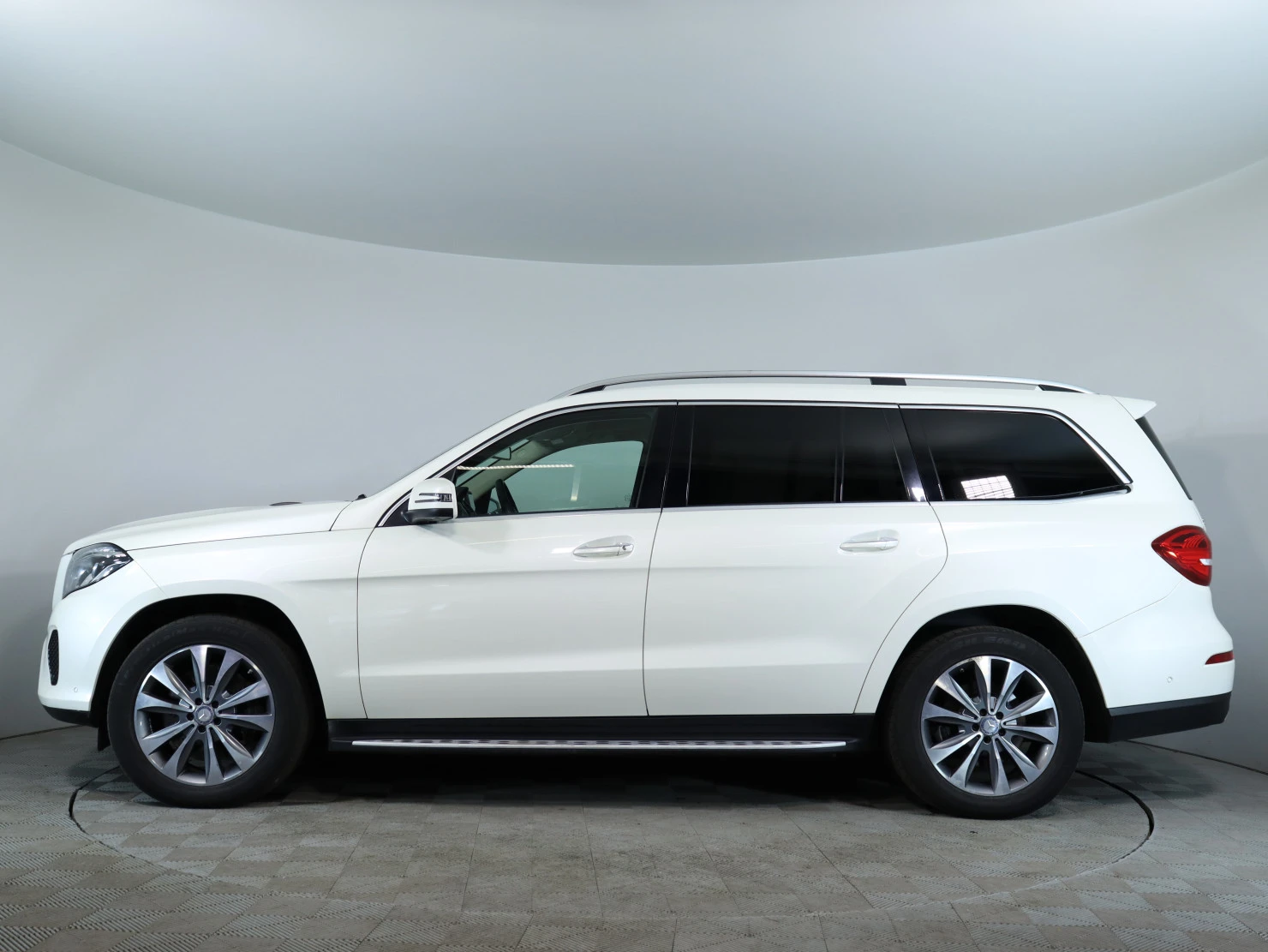Mercedes-Benz GLS, 2016