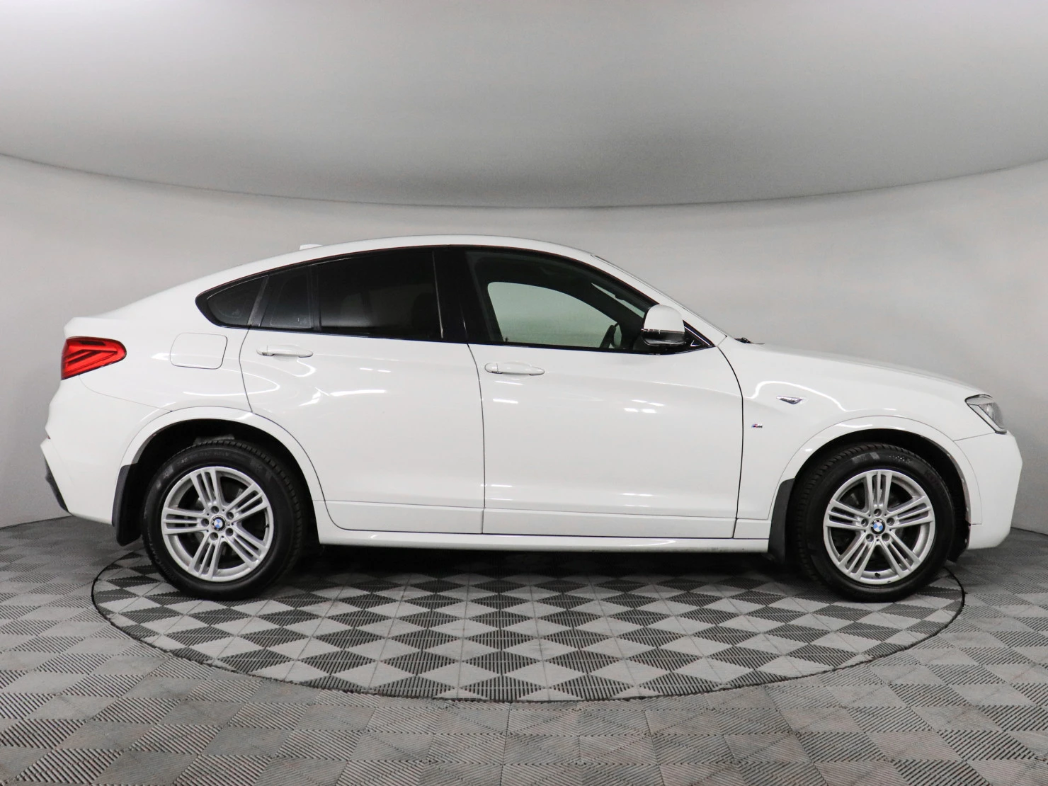 BMW X4, 2016