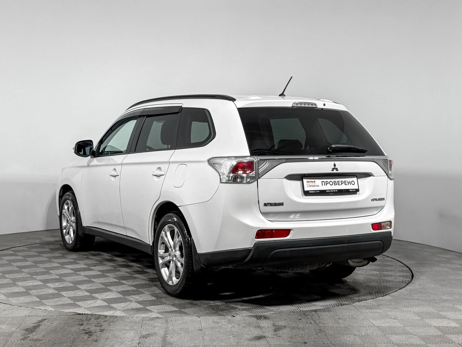 Mitsubishi OUTLANDER, 2013