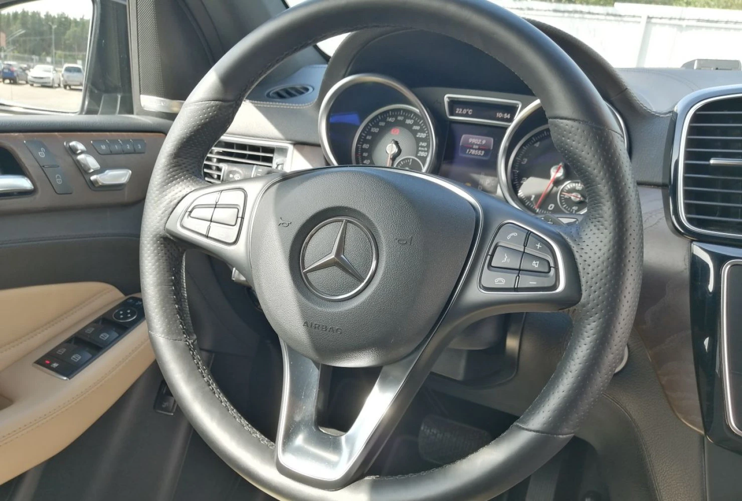 Mercedes-Benz GLE, 2016