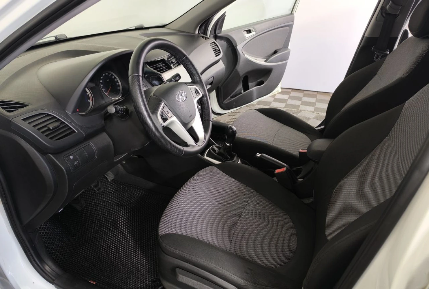 Hyundai Solaris, 2012