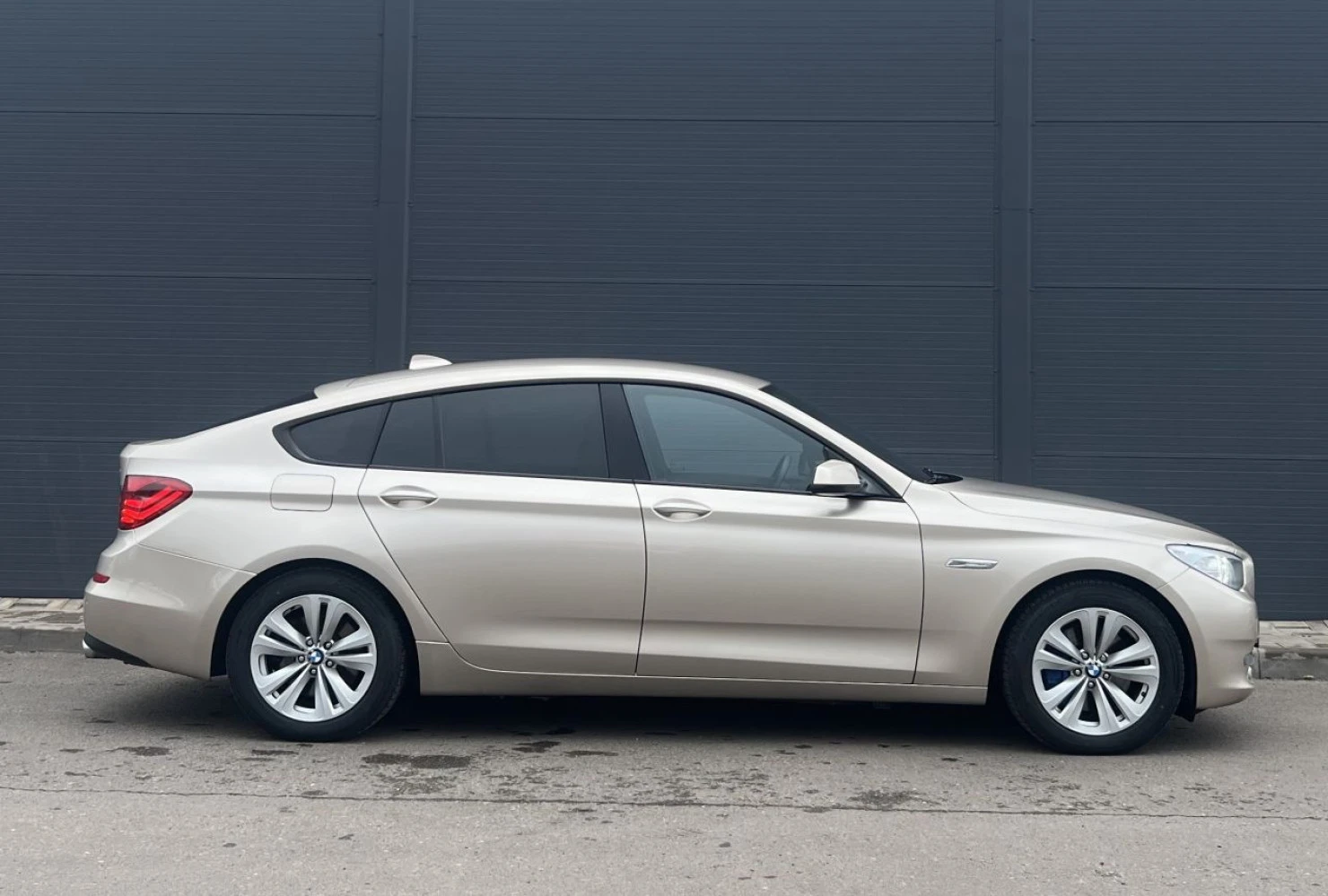 BMW 5 серии, 2011