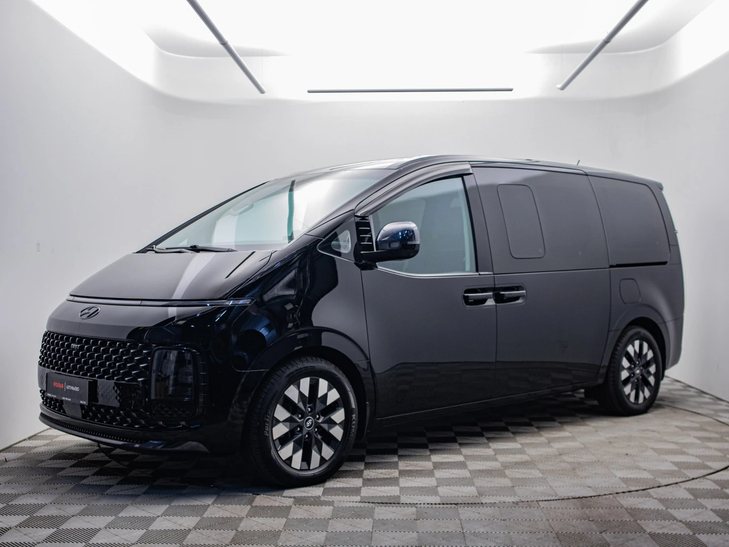 Hyundai Staria, 2023