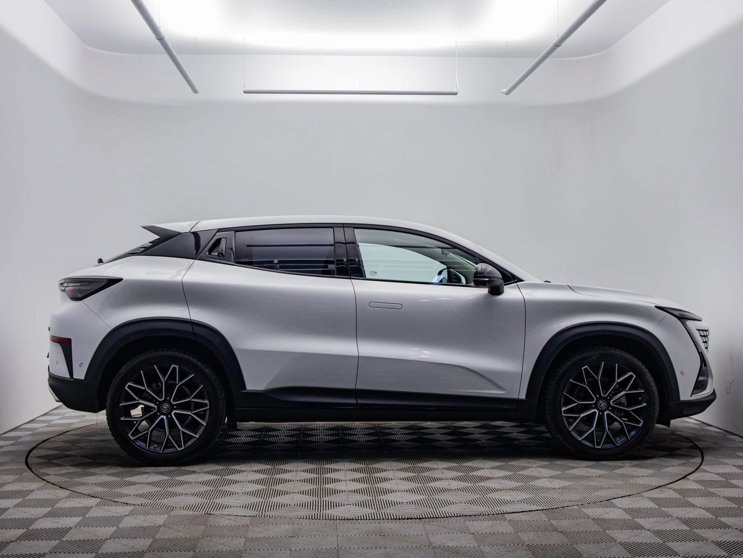 Changan UNI-T, 2023