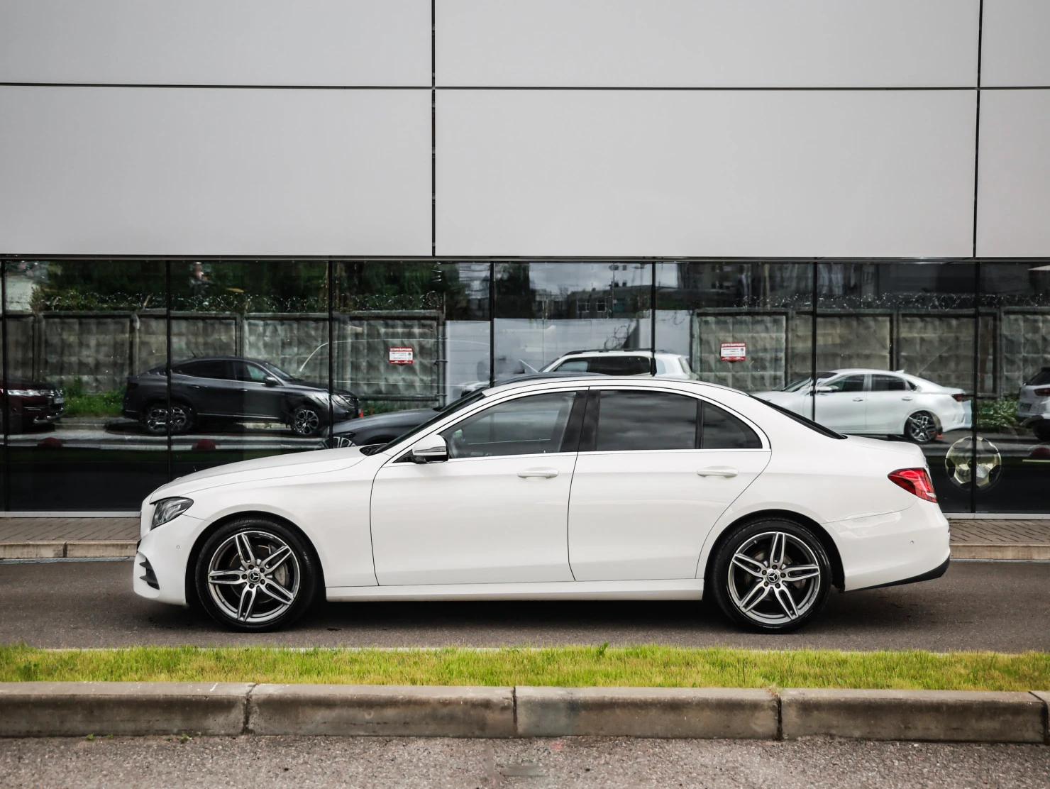 Mercedes-Benz E-Класс, 2016