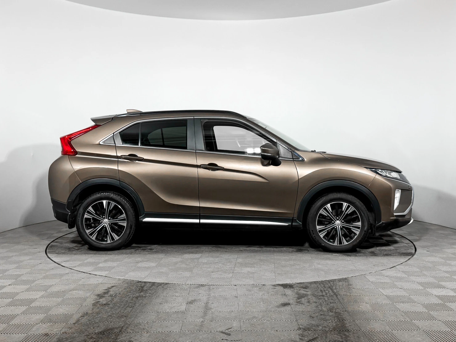 Mitsubishi ECLIPSE CROSS, 2018