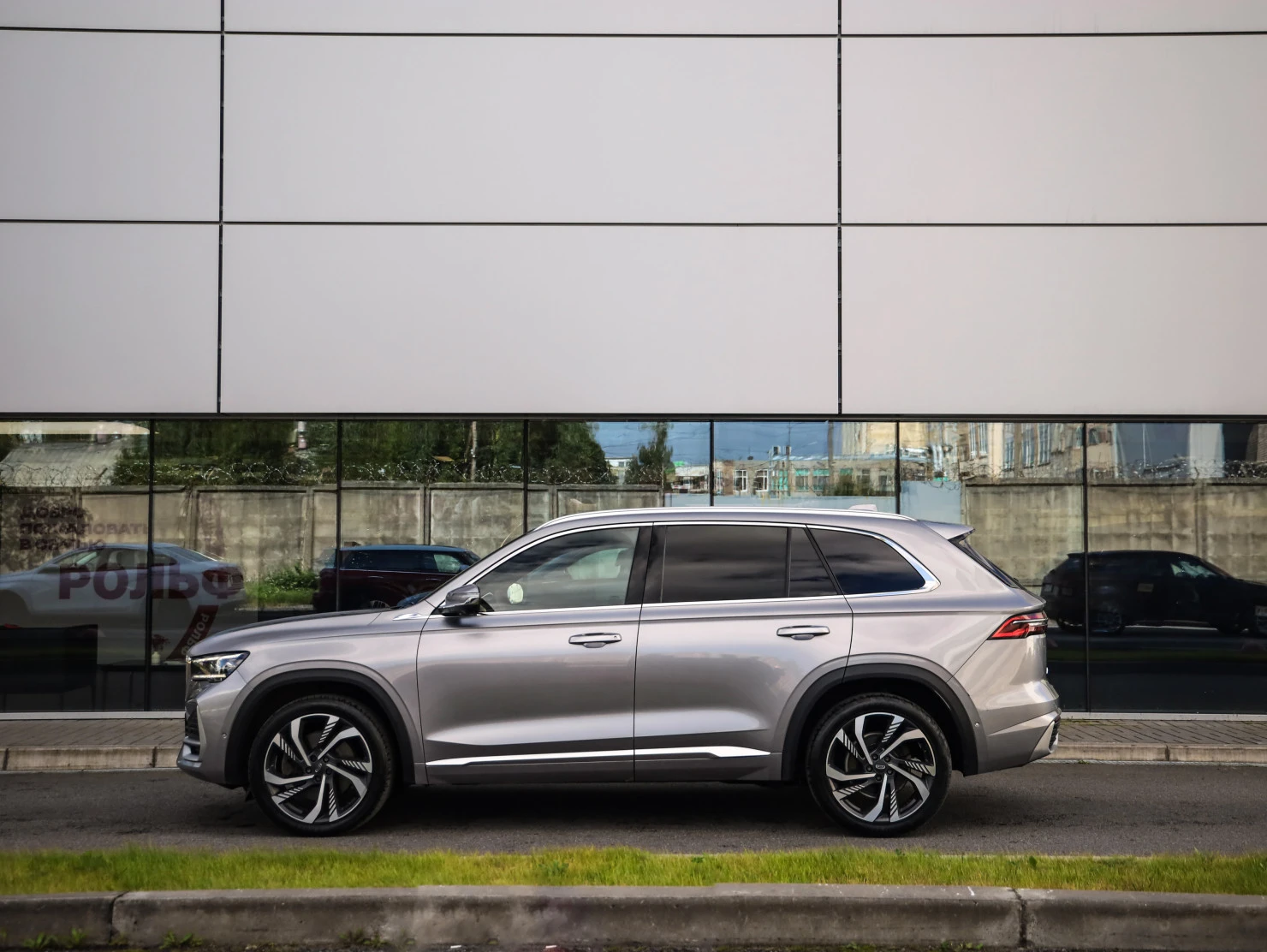 Geely Monjaro, 2022