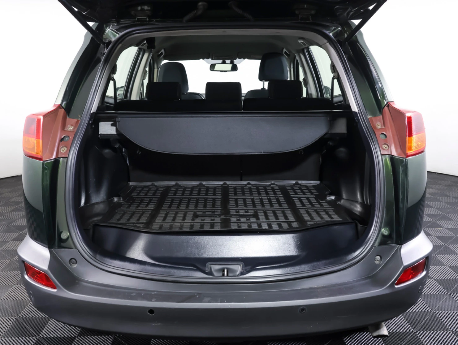 Toyota RAV4, 2013