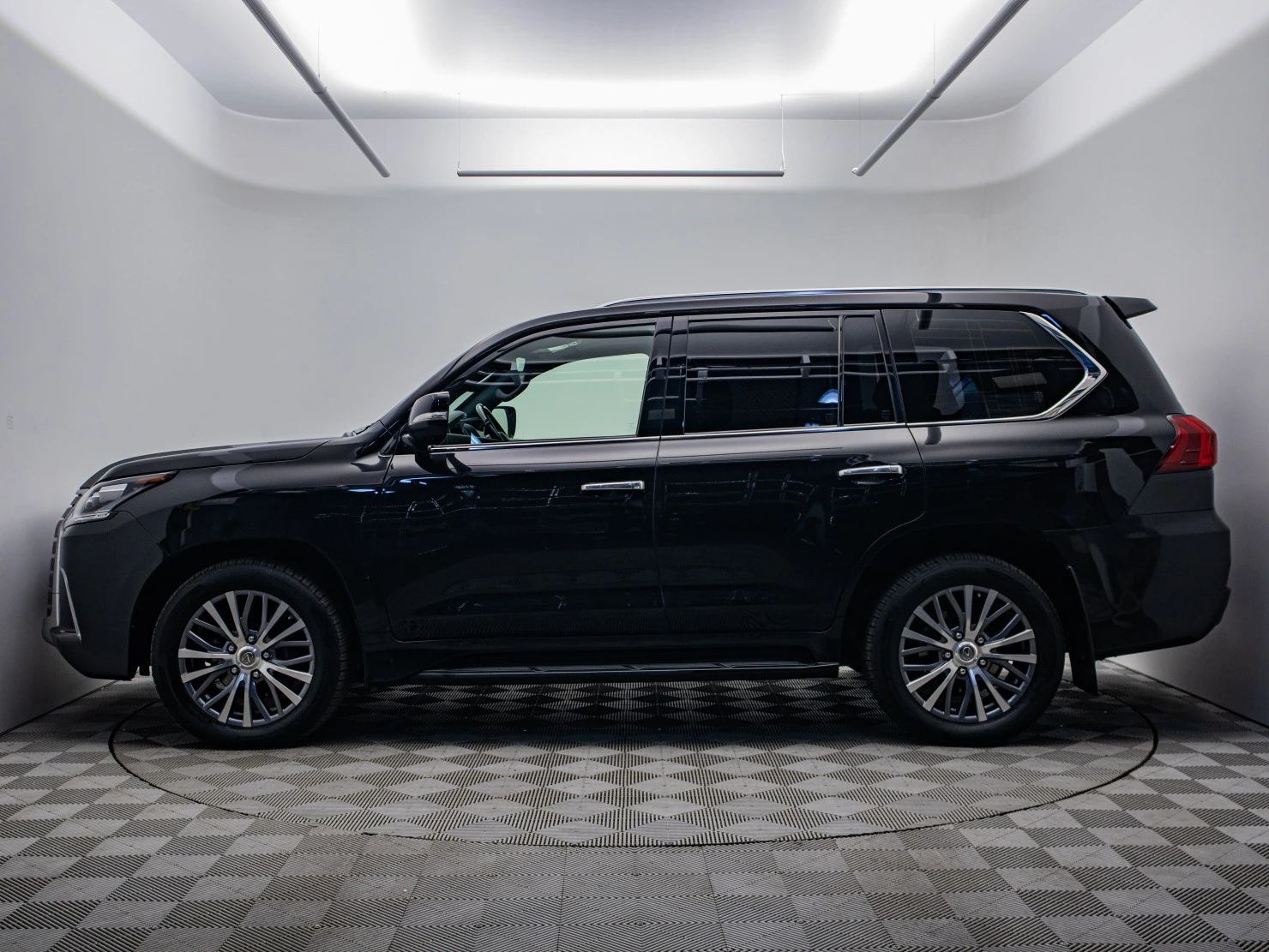 Lexus LX, 2017